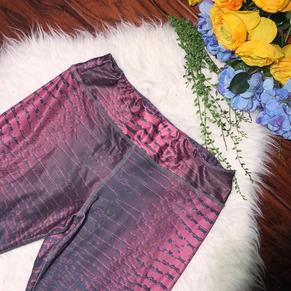 Evolution and Creation Women’s Active Capri M - Picture 4 of 10